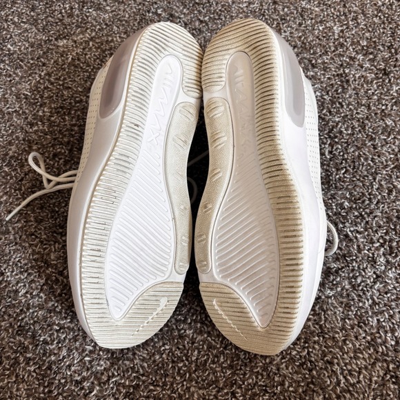 Nike Womens Air Max Dia Summit White Oxygen Purple White Running Athletic Shoe 8 - Picture 6 of 8